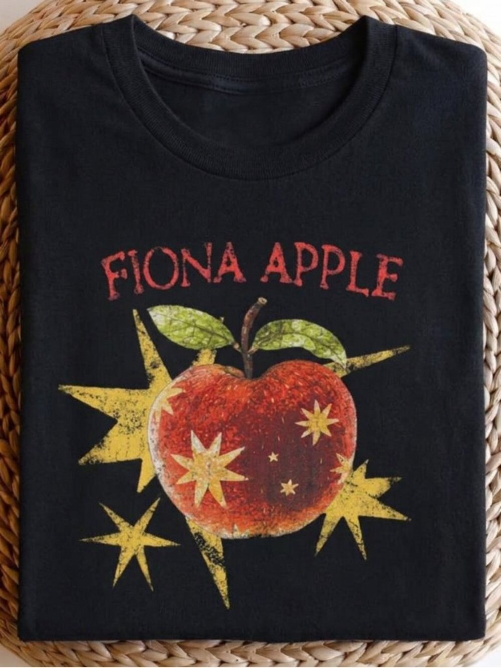 Fiona Apple T-Shirt Vintage Apple Star Graphic Black Gildan Tee Gift for Fans